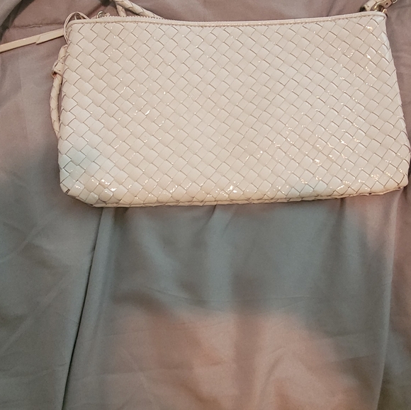 ELLIOT LUCCA Genuine  Leather Purse - Picture 5 of 9